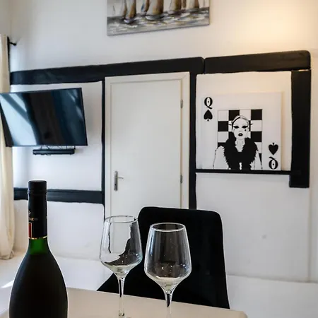 Pfx Mykonos Deluxe 3 Brms With Sauna By μρs Apartmán